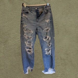 AE Distressed High-Waisted Jeans